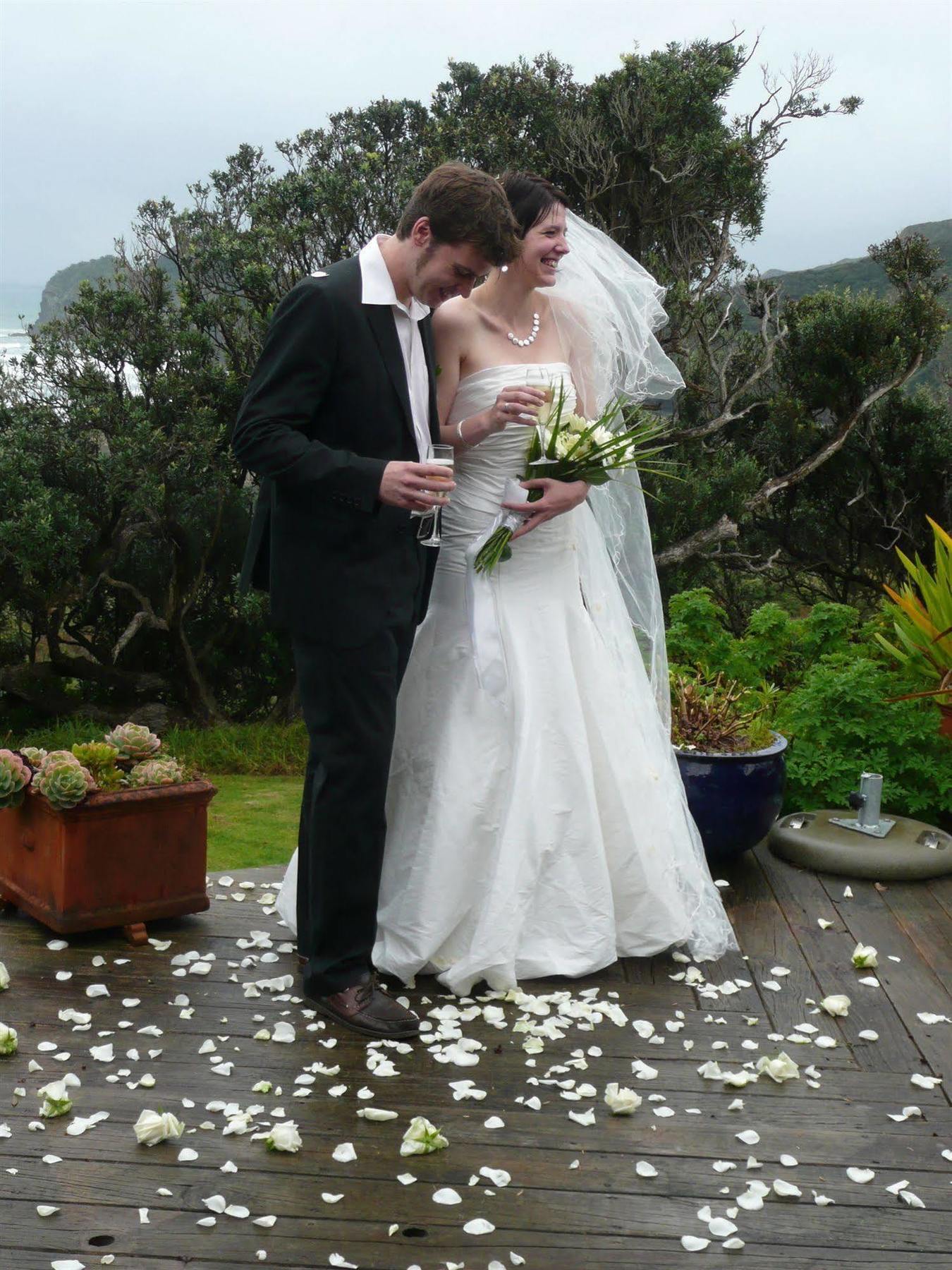 Bethells Beach Cottages ภายนอก รูปภาพ