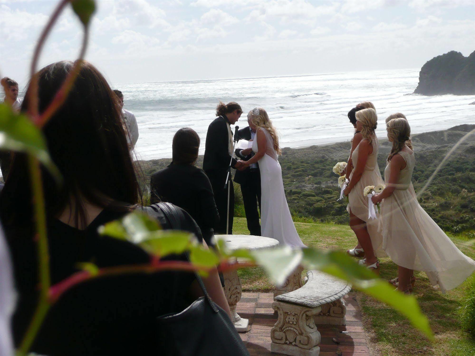 Bethells Beach Cottages ภายนอก รูปภาพ
